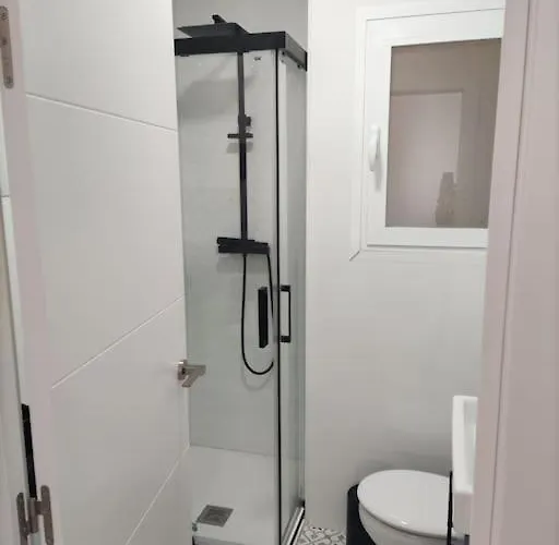 Lunamar Seaviews & Communal Pool Нерха