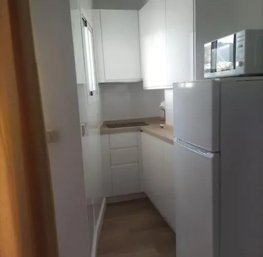 Lunamar Seaviews & Communal Pool Нерха